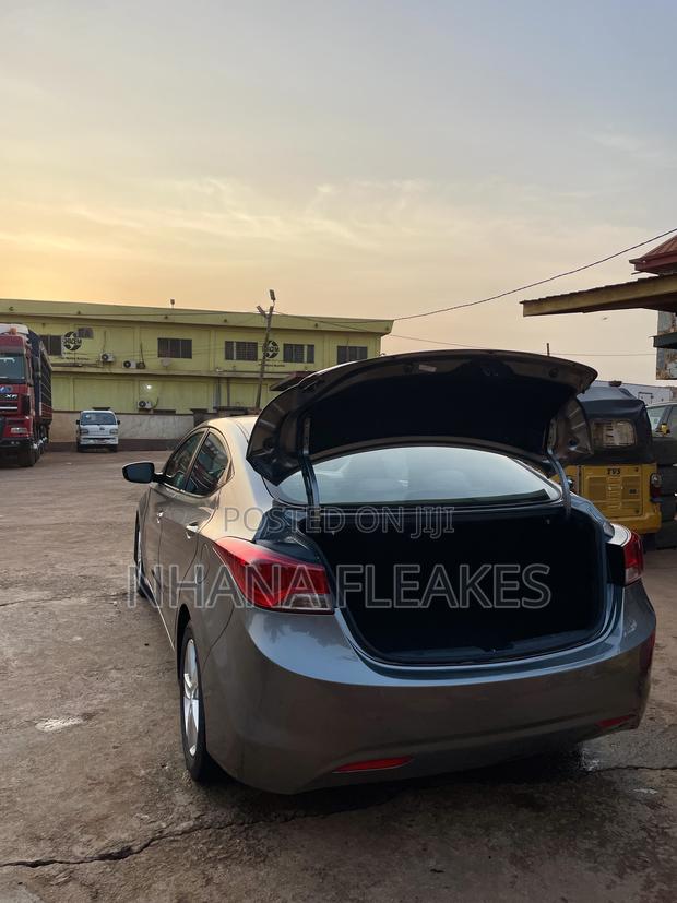 Hyundai Elantra 2013 Gray