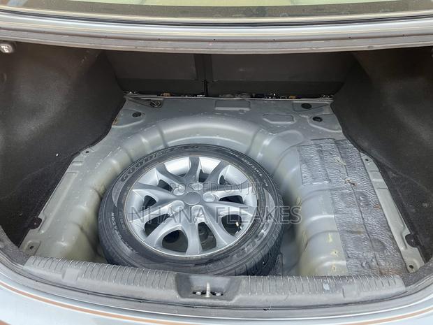 Hyundai Elantra 2013 Gray