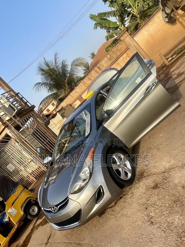 Hyundai Elantra 2013 Gray