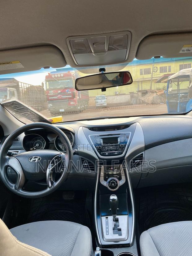 Hyundai Elantra 2013 Gray