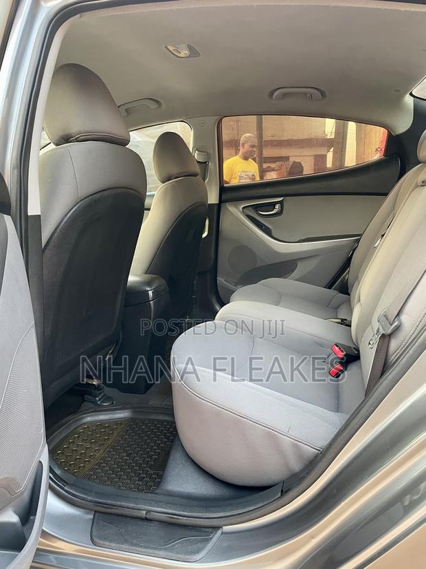 Hyundai Elantra 2013 Gray