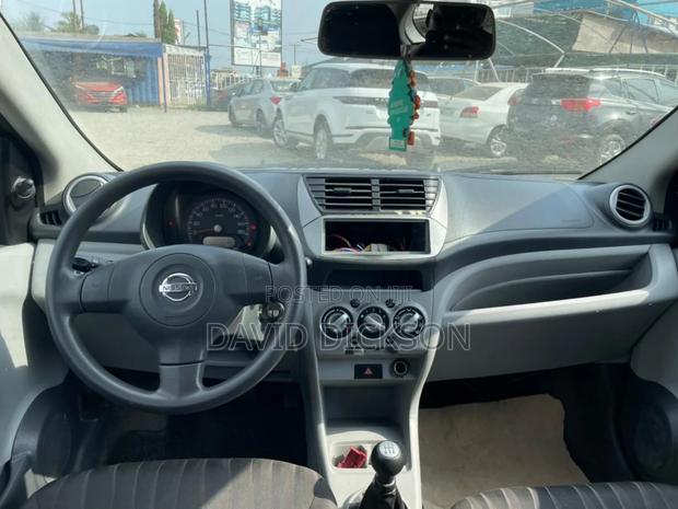 Nissan Pixo 1.0 FWD 2013 Silver