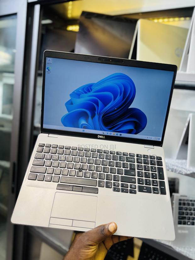 Laptop Dell Precision 15 3551 16GB Intel Core i7 SSD 256GB
