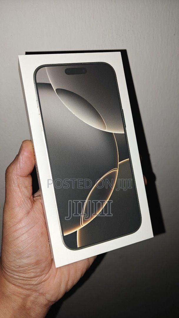 Apple iPhone 16 Pro Max 256 GB Gold · Photo 4