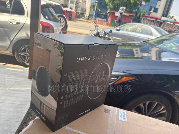 Onyx Studio 9 Full-Bodied, Sound-Rich Performer · Photo 2