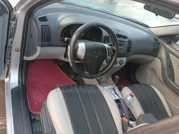 Hyundai Elantra 2008 Gray