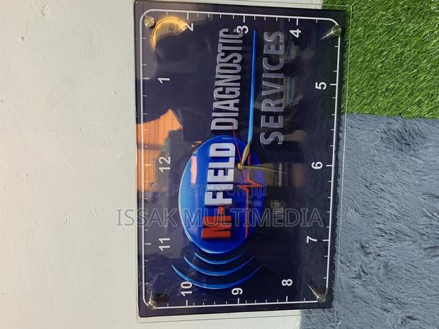 Customize Wall Clock 16x24in · Photo 4