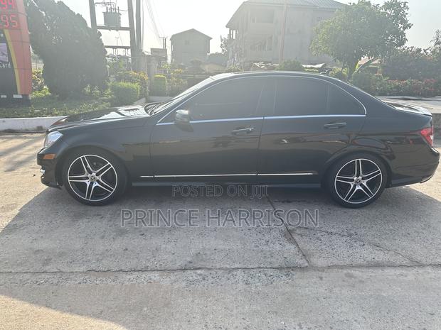 Mercedes-Benz C250 2014 Black