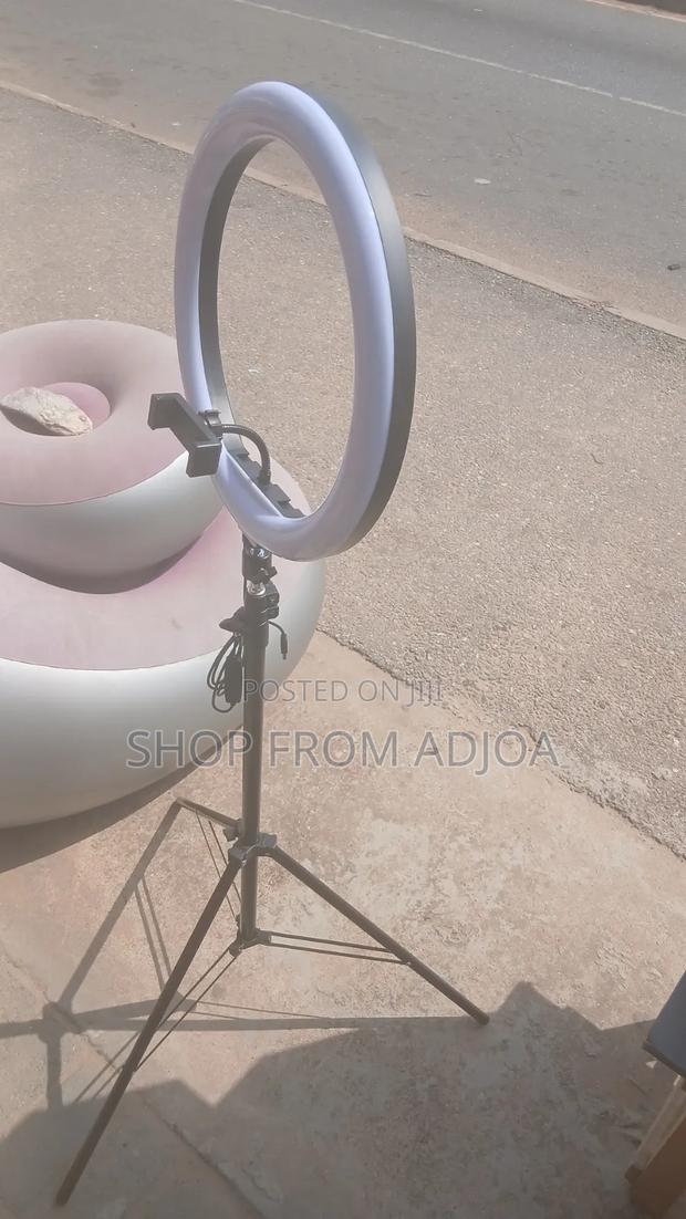 14inches and 12'inches Ringlight · Photo 4