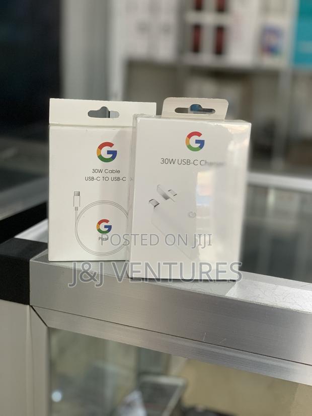 Google Pixel Complete Charger · Photo 1