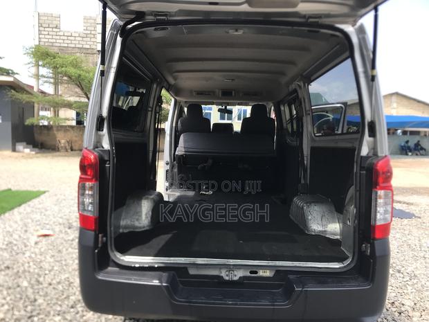 Nissan Caravan (Urvan) 2015 Silver photo 2