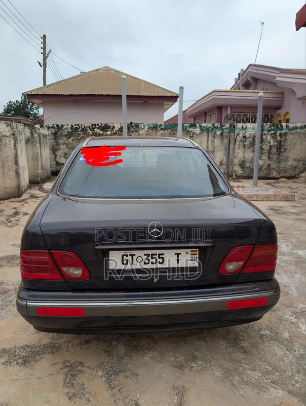 Mercedes-Benz E230 1997 Blue