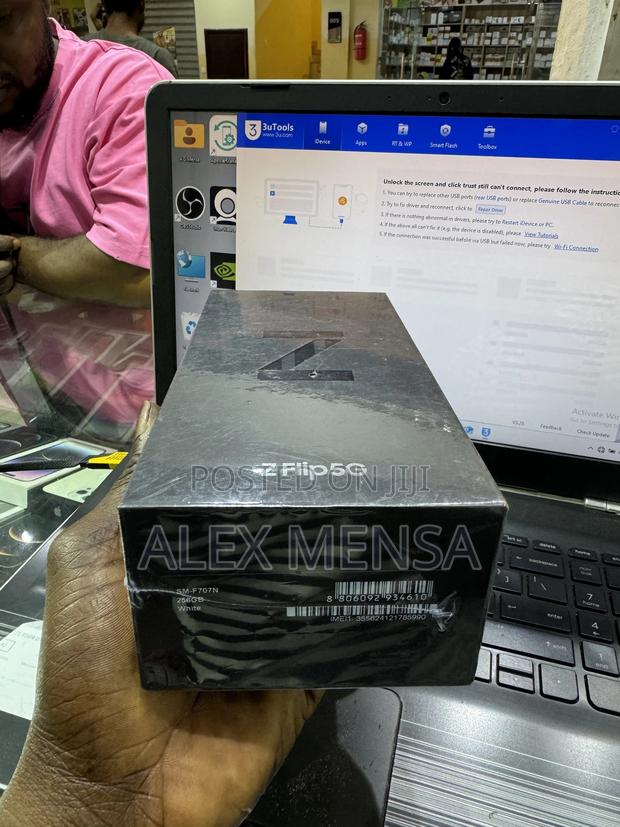 New Samsung Galaxy Z Flip 256 GB White