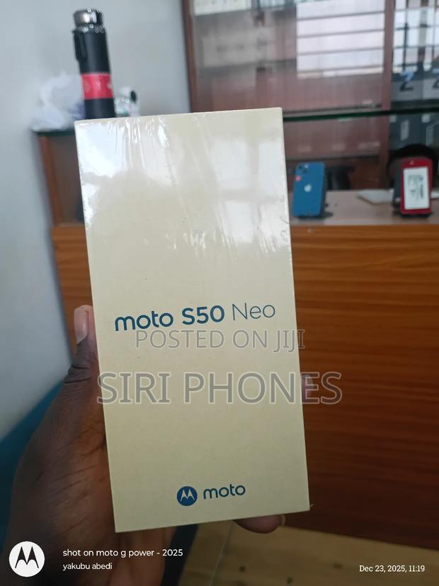 New Motorola Edge 50 Neo 256 GB Black photo 2