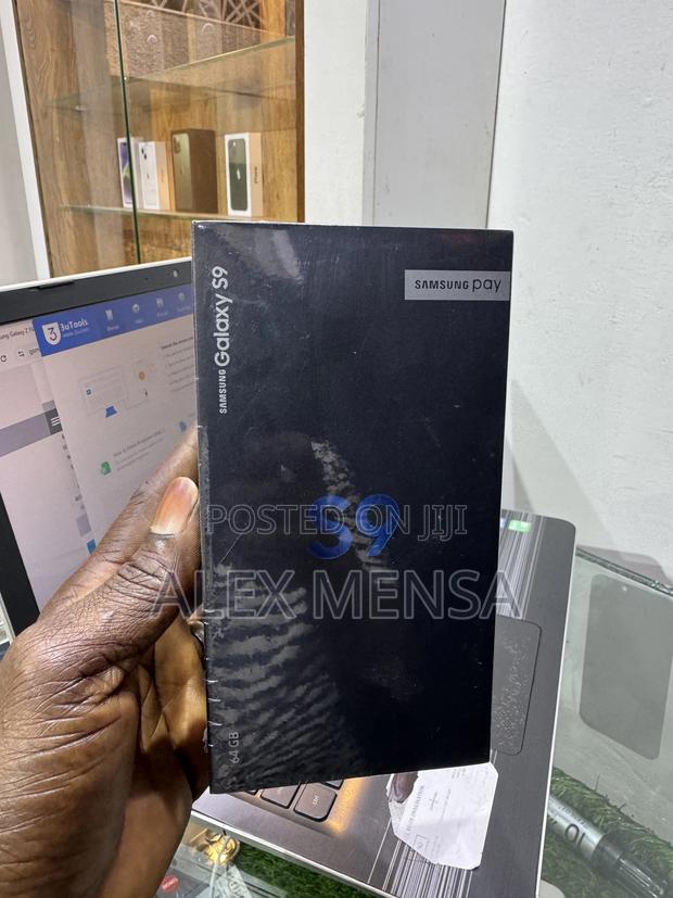 New Samsung Galaxy S9 64 GB Purple