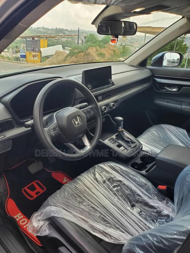 Honda CR-V 2024 Silver photo 11