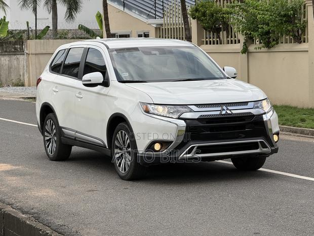 Mitsubishi Outlander SE S-AWC 2020 White