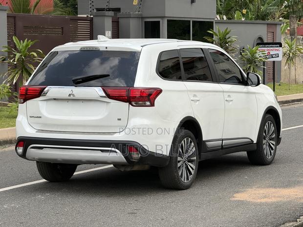 Mitsubishi Outlander SE S-AWC 2020 White