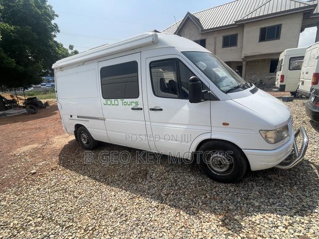 Mercedes-Benz Sprinter 1999 White photo 4