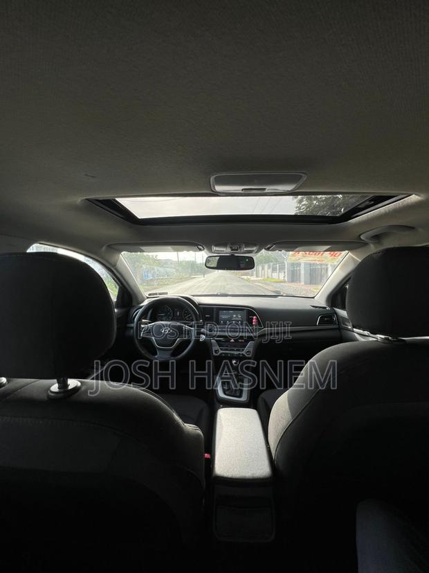 Hyundai Elantra Limited 2018 Silver