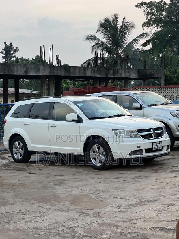 Dodge Journey 2010 Off white