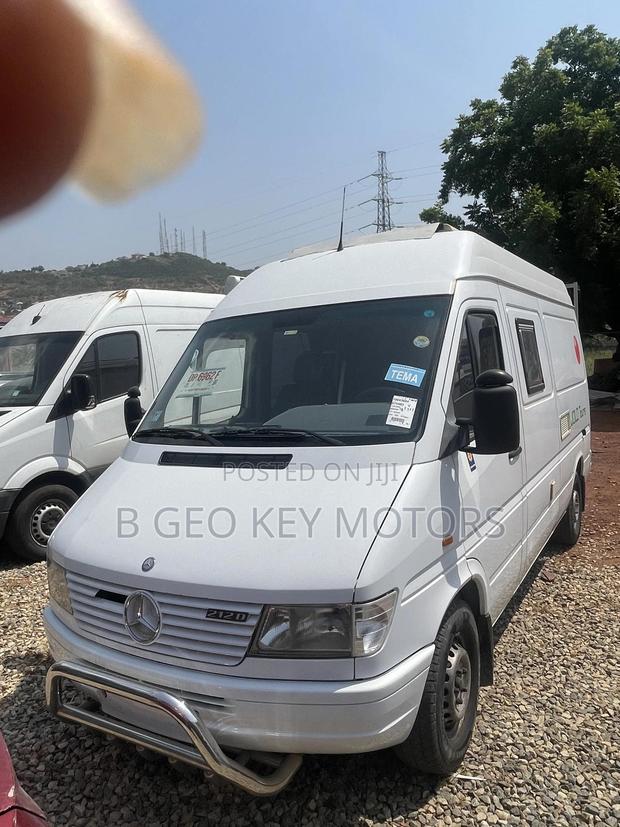Mercedes-Benz Sprinter 1999 White