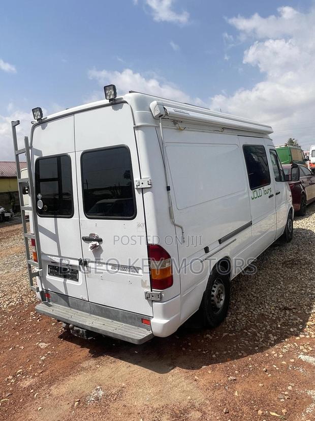 Mercedes-Benz Sprinter 1999 White photo 5