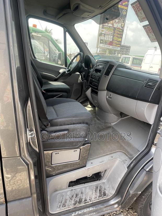 Mercedes-Benz Sprinter 2012 photo 5