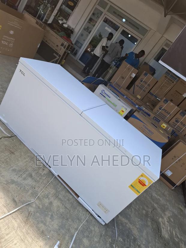 Very Specious TCL Chest Freezer 708litred Brand Available for Sale photo 2