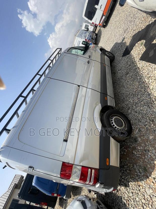 Mercedes-Benz T1/TN 2025 photo 6