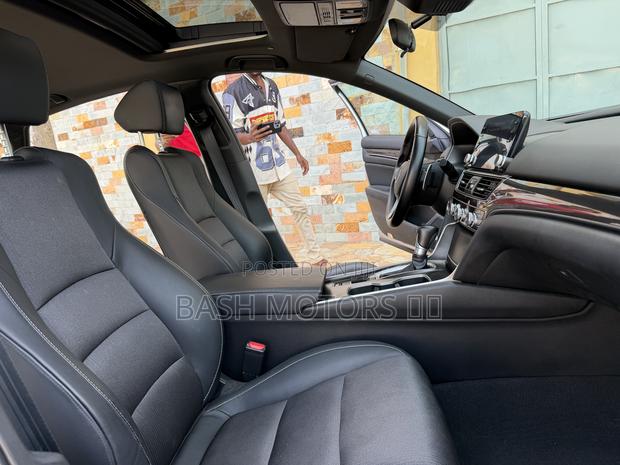 Honda Accord 2019 Silver