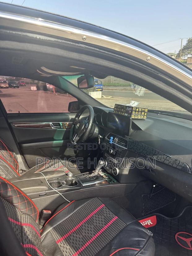 Mercedes-Benz C250 2014 Black