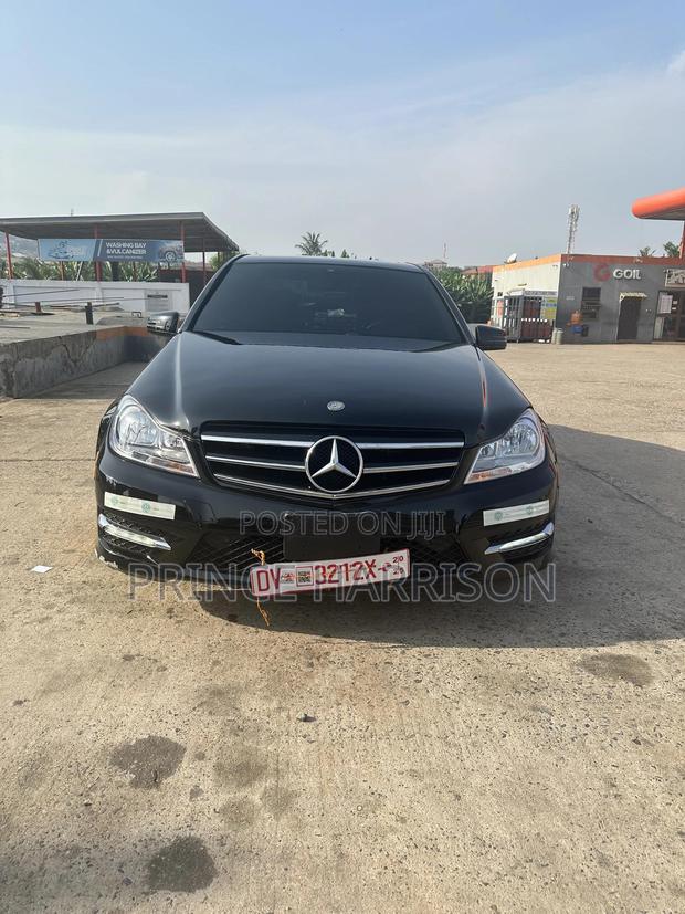 Mercedes-Benz C250 2014 Black
