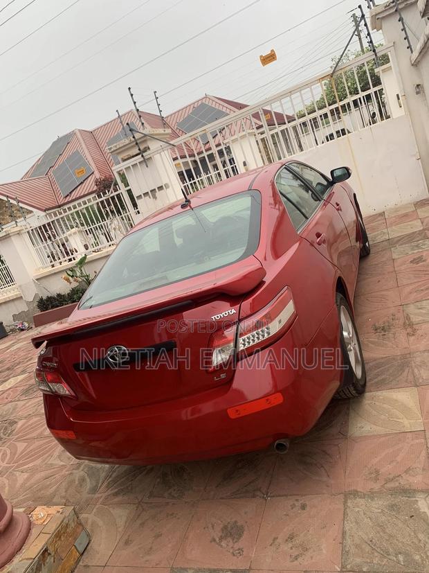 Toyota Camry Base 4dr Sedan (2.5L 4cyl 6M) 2010 Red