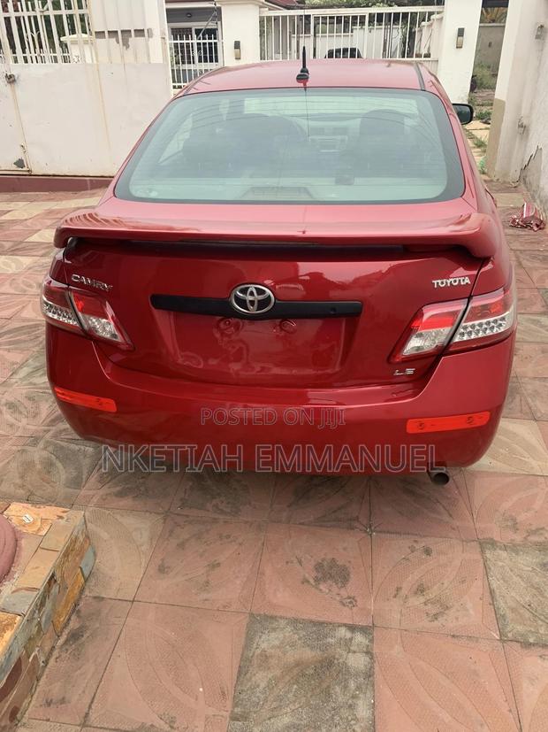 Toyota Camry Base 4dr Sedan (2.5L 4cyl 6M) 2010 Red