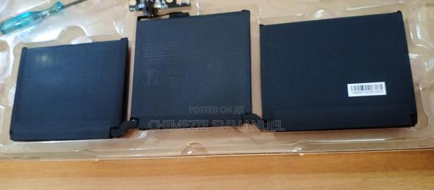 Macbook Pro Battery A2171 A2159 photo 2