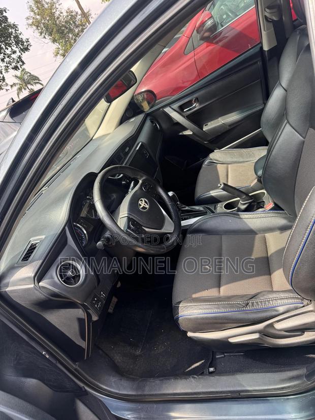 Toyota Corolla 2017 Gray photo 7