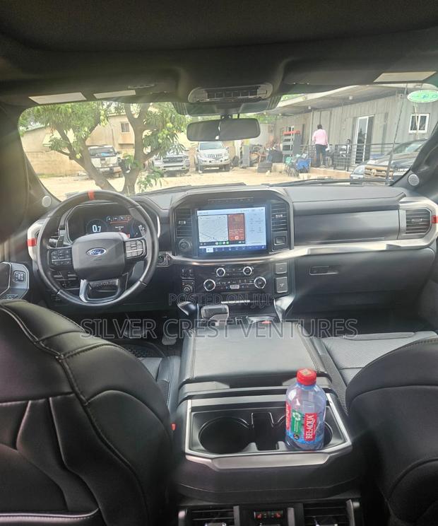 Ford F-150 Raptor 2021 Red