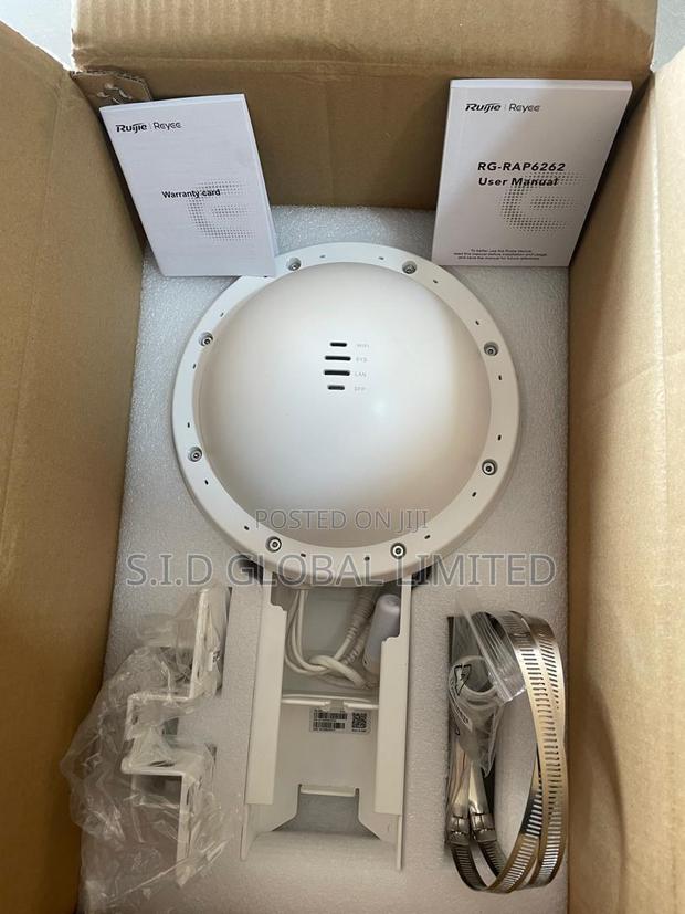 Seamless Fiber Uplinks: Rg-rap6262 With Gigabit Sfp Port · Photo 2