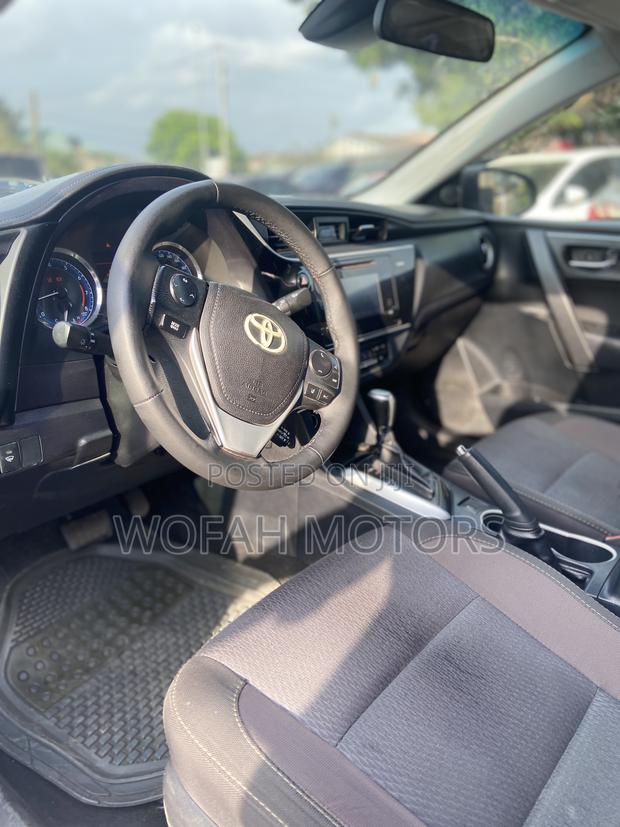 Toyota Corolla 2017 White