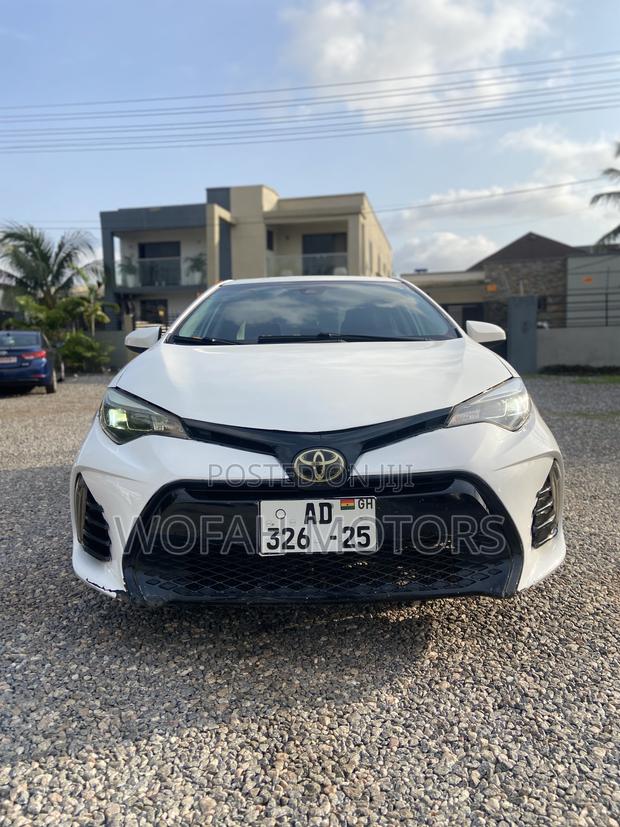 Toyota Corolla 2017 White