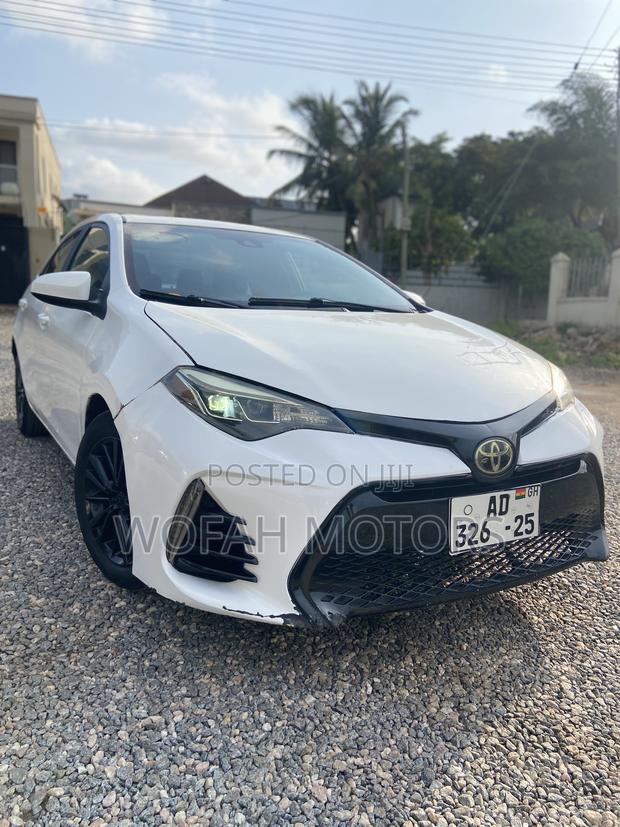 Toyota Corolla 2017 White