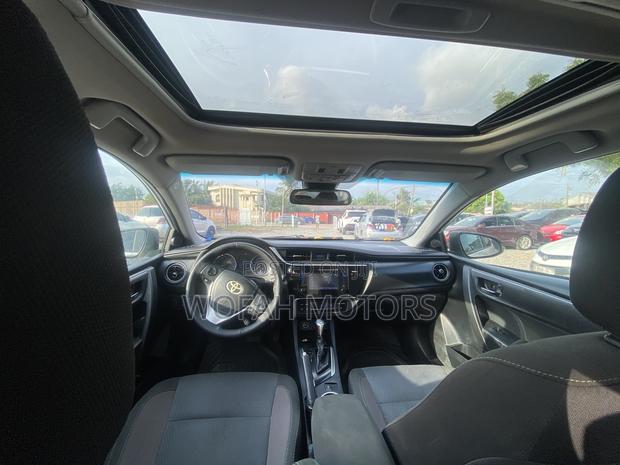 Toyota Corolla 2017 White