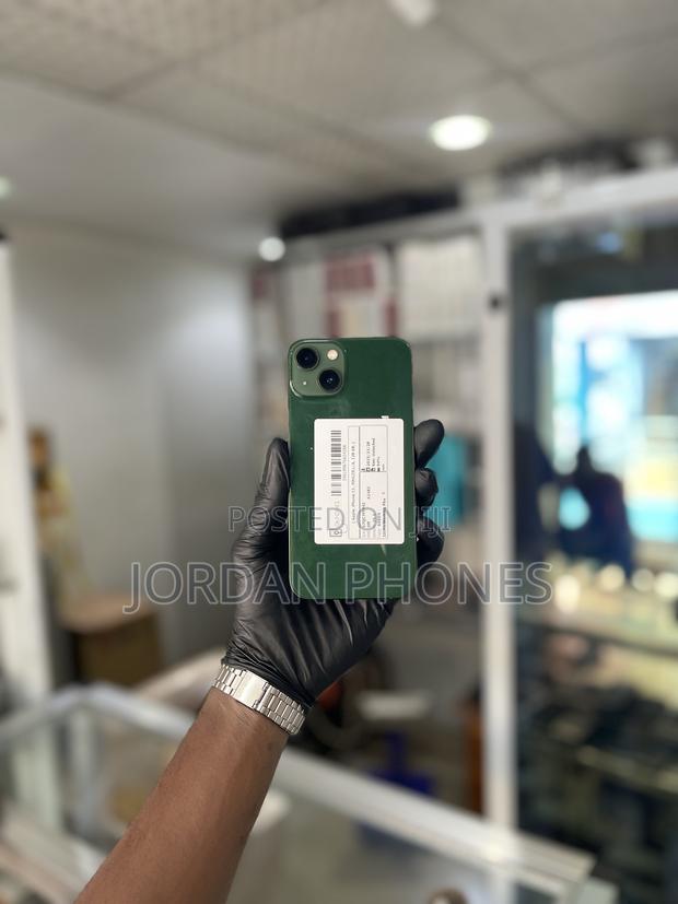 Apple iPhone 13 128 GB Green photo 4