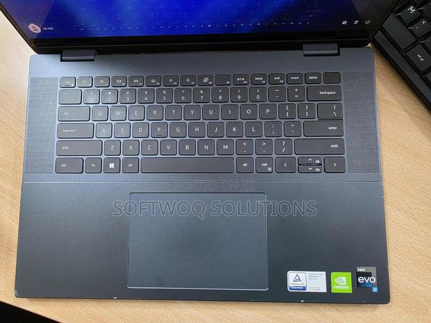 Laptop Dell Inspiron 16 7630 16GB Intel Core i7 SSD 1T · Photo 4