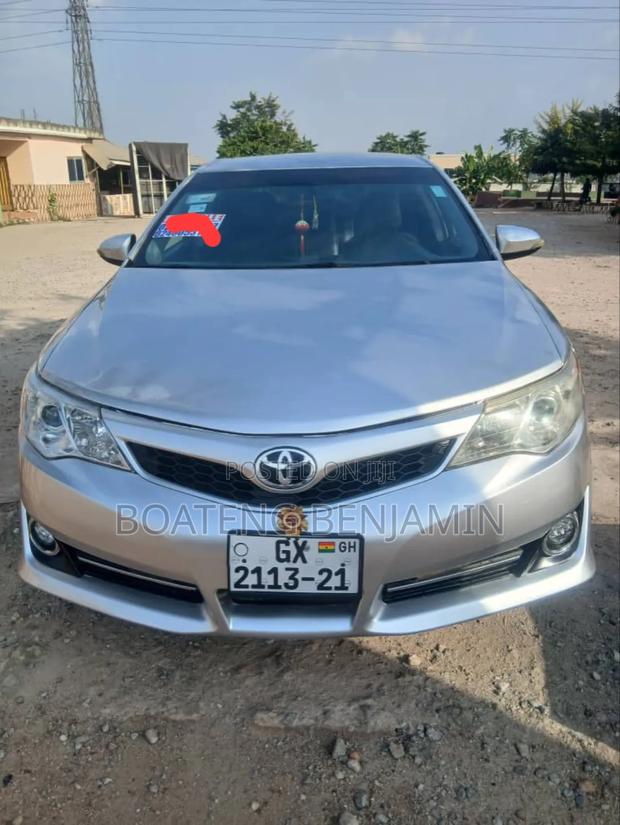 Toyota Camry 2014 Silver
