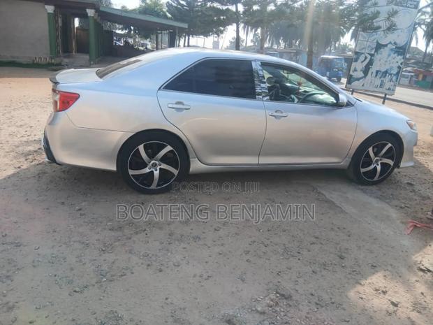 Toyota Camry 2014 Silver