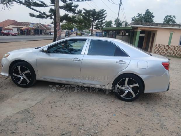 Toyota Camry 2014 Silver