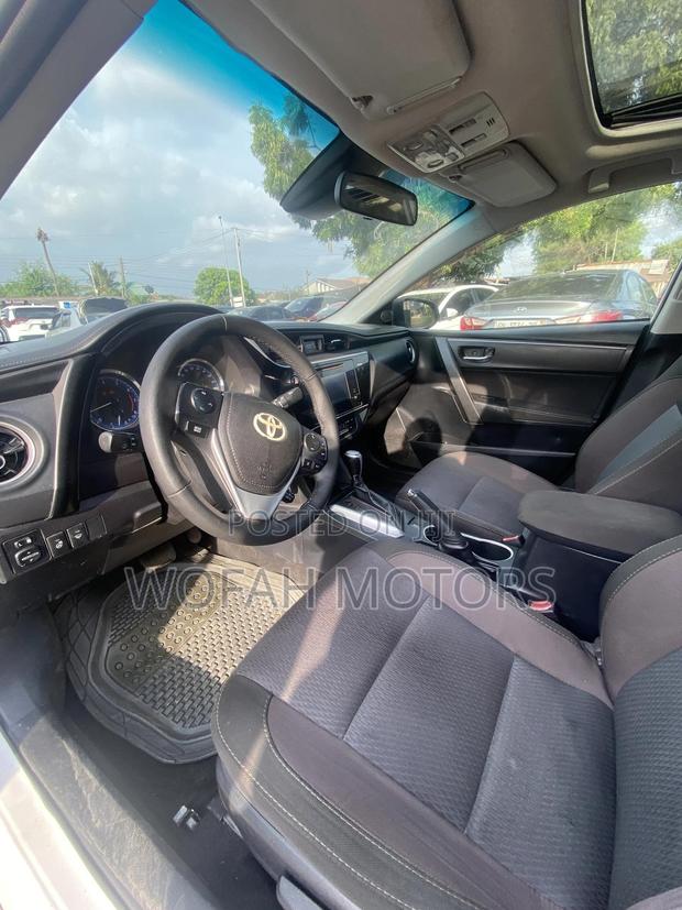 Toyota Corolla 2017 White