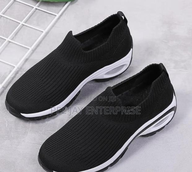 Women's Ergonomic Pain Relief Shoe Trainers photo 2